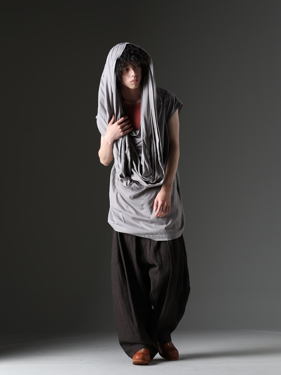 Julius / D.HYGEN / ZIGGY CHEN / Guidi - Utilizing the Hoodie Design for Further Variation - 819SHM3-gray(Rayon/Cotton Cloth Drape Neck Pullover Gray) ST101-1123S-Brick(Cotton And Rayon Ribbed Tank Top Brick) 0M2310501(Selvedge Pleated Wide Leg Trousers) PL0FZ-CV58T(Orthopaedic Decollete Shoes Double Sole Horse Full Grain) - 3-009