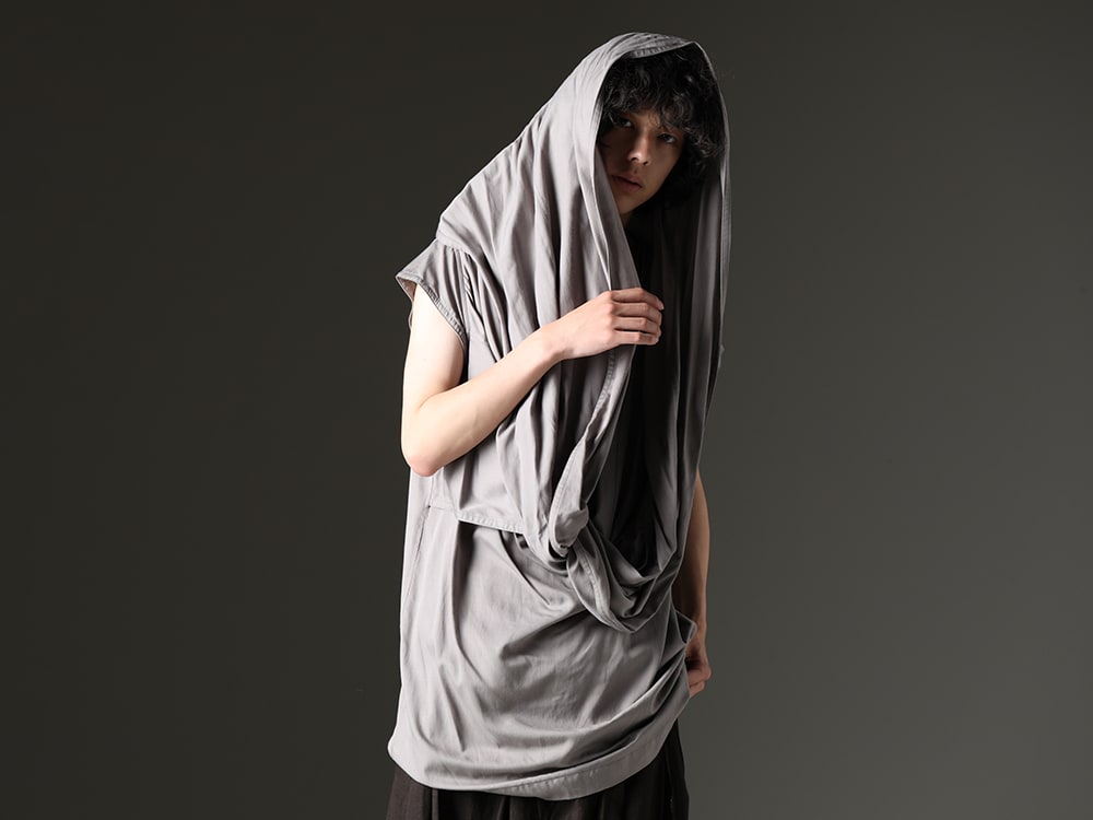 Julius - Utilizing the Hoodie Design for Further Variation - 819SHM3-gray(Rayon/Cotton Cloth Drape Neck Pullover Gray) - 3-010