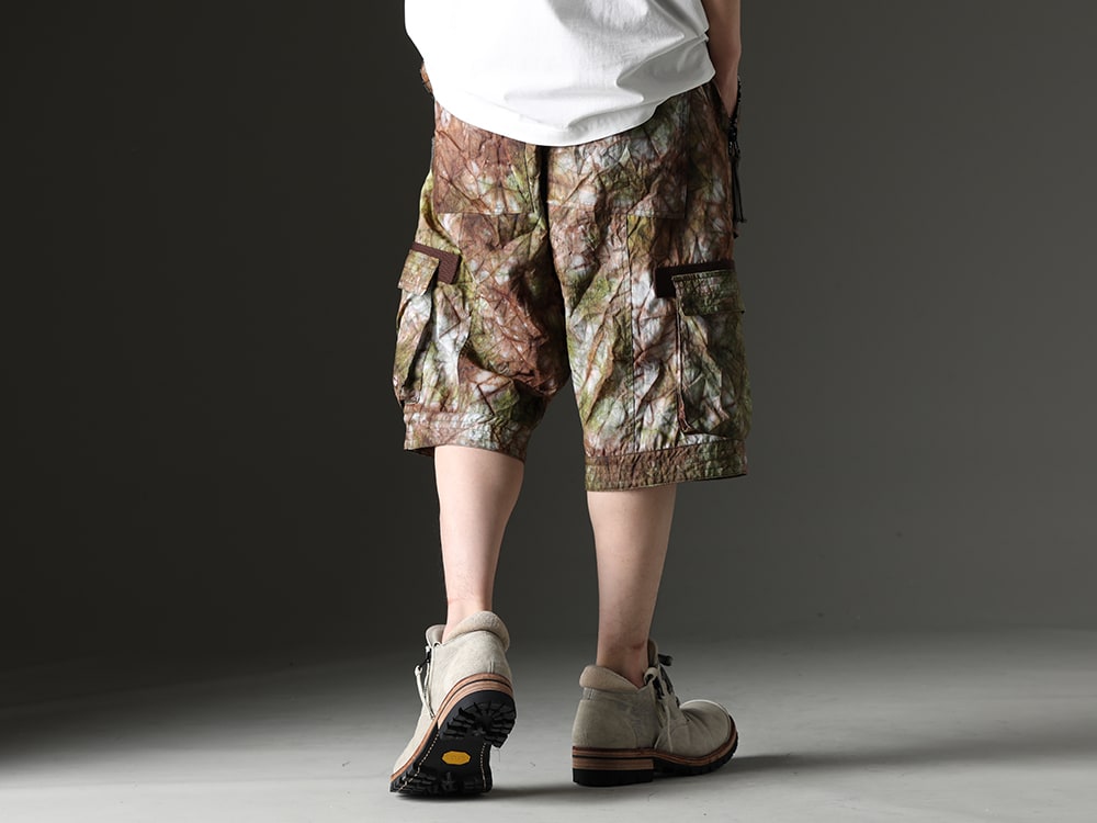 D.HYGEN - Short pants produced by the all-over pattern design that attracts the eye. - ST107-1223S-Stream-Sand(Uneven Dyed Nylon Ox Cargo Shorts Stream Sand) ST109-0122S-Dusty-White(Horse Leathe Sneaker Derbyy Shoes Dusty White) - 3-003