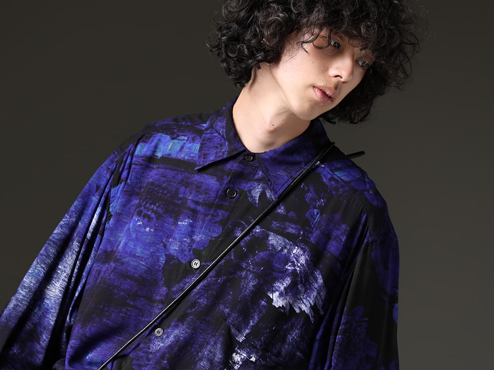 Ground Y - This season's signature floral graphic - GI-B17-216-Blue(Fireworks Rayon Jumbo Shirt Blue) - 2-004