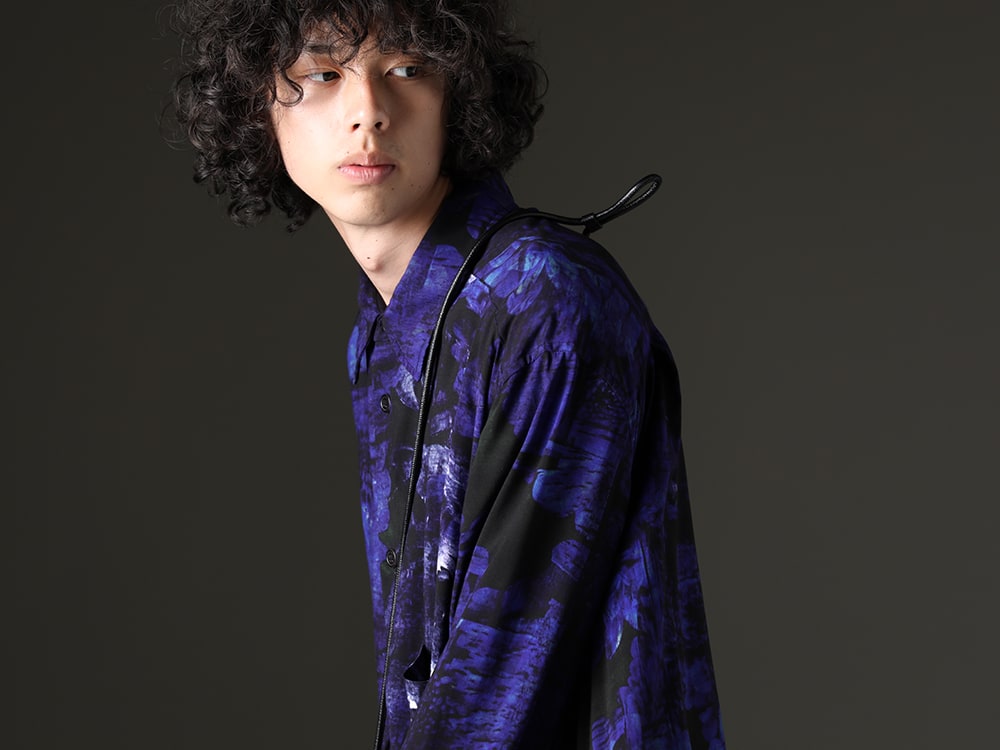 Ground Y - This season's signature floral graphic - GI-B17-216-Blue(Fireworks Rayon Jumbo Shirt Blue) - 2-005