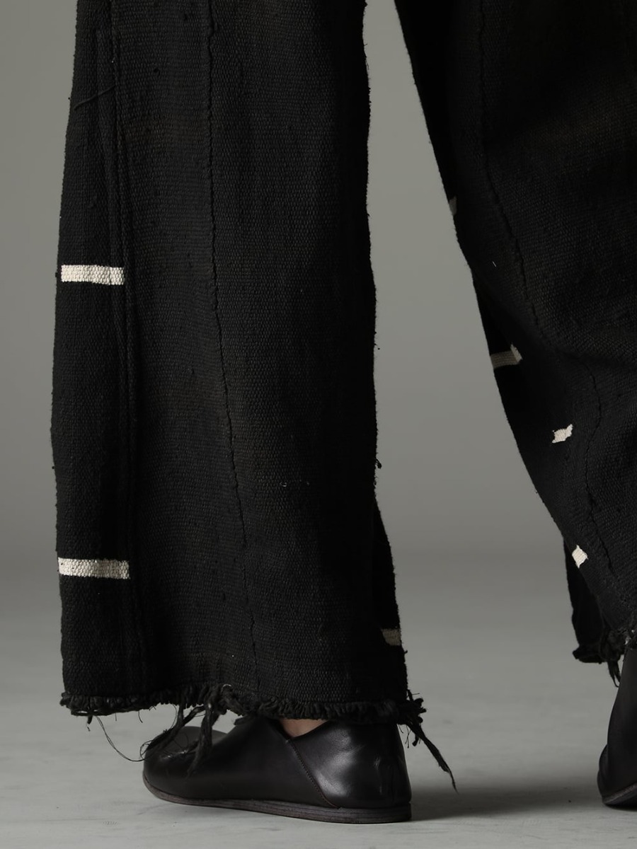 OLUBIYI THOMAS PETROSOLAUM 23SS Keyhole Boston combines classical detail with functionality - 2507.94-1 Wide leg drawstring trousers #1 81111-5PO04 JAN JAN VAN ESSCHE X PETROSOLAUM babouche 3-009