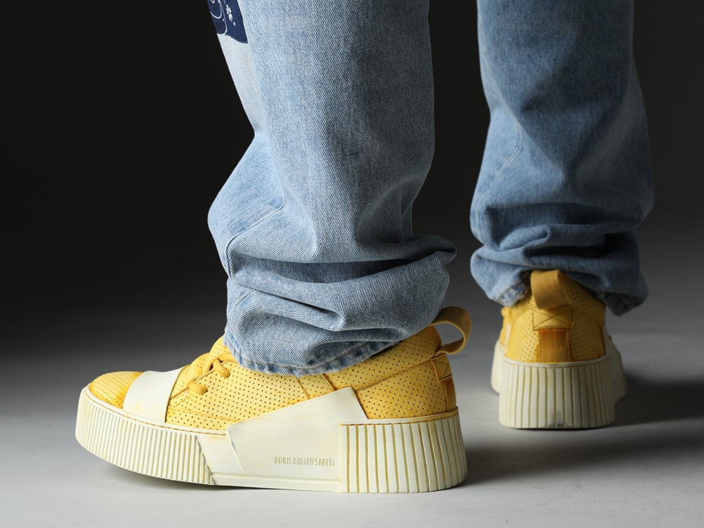 BORIS BIDJAN SABERI - Creating a vibrant style with pants and shoes in vitamin colors. - BAMBA2.1-PERFORATED-LEATHER-WHITE-SOLE(BAMBA2.1 PERFORATED LEATHER / WHITE SOLE) - 3-006