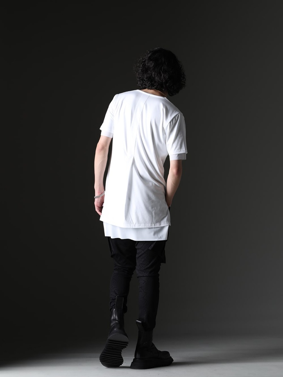 kiryuyrik / Gerochristo / TAKAHIROMIYASHITATheSoloist. / JULIUS - Mr. Children's Sakurai is also a fan of the kiryuyrik V-neck layered T-shirt.  - KP-HT33-056-White-White(V-neck layered T-shirts White & White) GB4(Classic Chain Bracelet) GP12(Mediterranean Pendant) sa.0038SS23-Gold(sa.ball chain necklace. -S- regular Gold) KP-HP38-906(Easy Cargo Pants) 807FWM2(Cow Skin Side Zip Boots) - 1-003