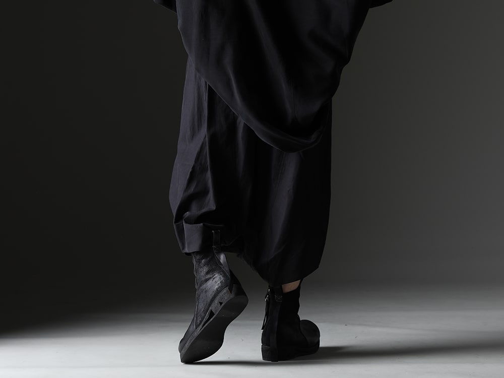 Julius / Boris Bidjan Saberi - Stress-free crotch pants with drawcord design - 817PAM15(Cupro/Cotton Twill Over Crotch Pants) BOOTS1-F2519M(Boots 1 F2519M) - 3-003