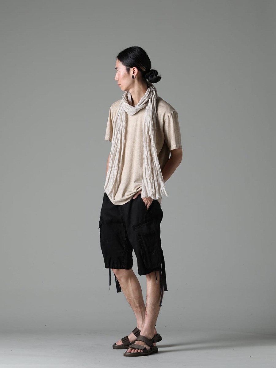 UMA WANG 23SS Various details that reflect the brand's worldview  - UM1552-Tan JOSEPH TOP Tan - Stole-No-1 Stole linen gauze beige - M3058 Drawstring Hem Bermudas - US9561-Army-Green Mens Sandal Army Green 2-002