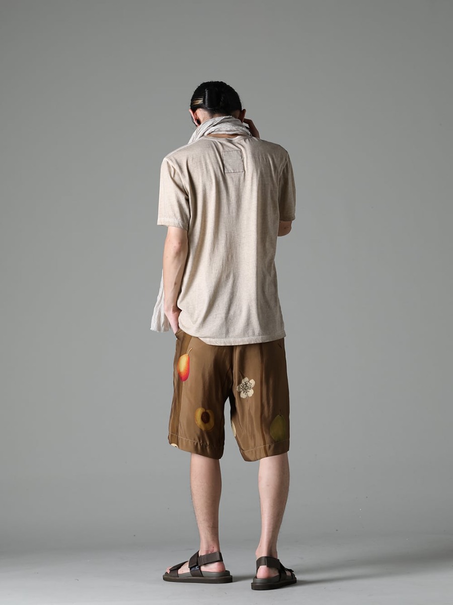 UMA WANG 23SS Distinctive fruit print with a professional touch - UM1552-Tan JOSEPH TOP Tan - Stole-No-1 Stole linen gauze beige - UM3531-Dark Green PALLOR PANTS Dark Green - US9561-Army-Green Mens Sandal Army Green 3-004