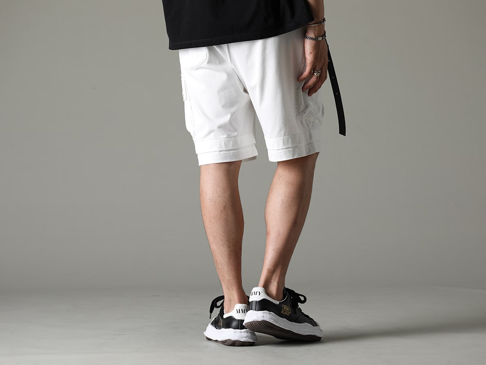 The Viridi-anne / Maison MIHARAYASUHIRO - Shorts that can be worn casually, even though it may not seem so at first glance - VI-3607-04-Off-White(Jersey Short Pants Off White) A06FW702-black-classic(BLAKEY Original sole leather Low-cut sneakers Black) - 3-003