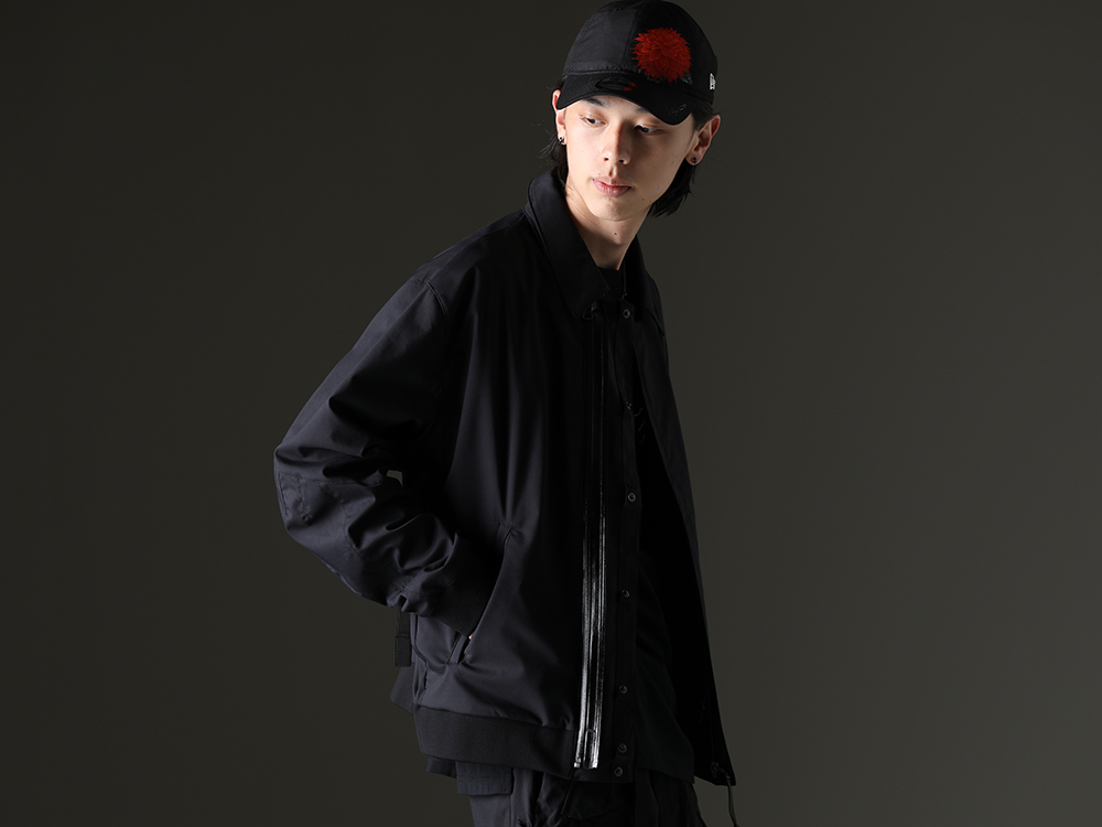 アクロニウム / ヨウジヤマモト - 定番モデルをブラッシュアップしてリリース - J111TS-CH(Stealth Cargo Jacket) S29-PR-C(Long Sleeve T-shirt) HZ-H88-972(ニューエラ × ヨウジヤマモト 930CS YY ダリア) - 2-002