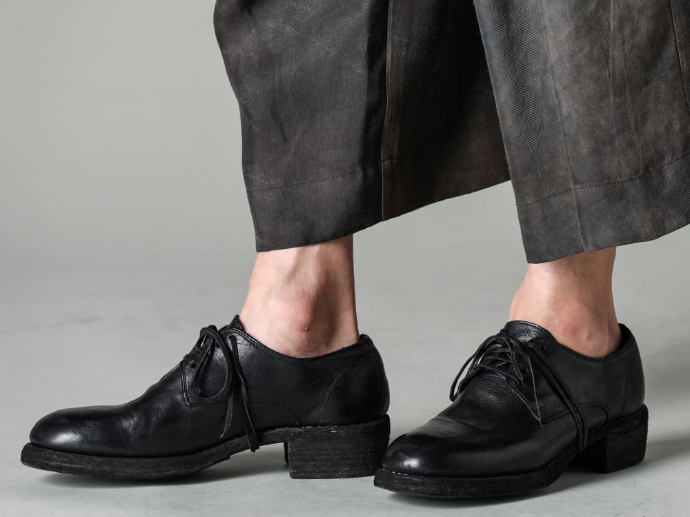 Guidi - グイディ 23SS Guidi の創成期2005A/Wシーズンより発表されている Derby Shoes　GUIDI Masterpiece: Tradition and Innovation Derby Shoes - 792Z-Classic Derby Shoes Double Sole - Horse Full Grain Leather - 0M2310513-Pleated Wide Leg Trousers 3-005