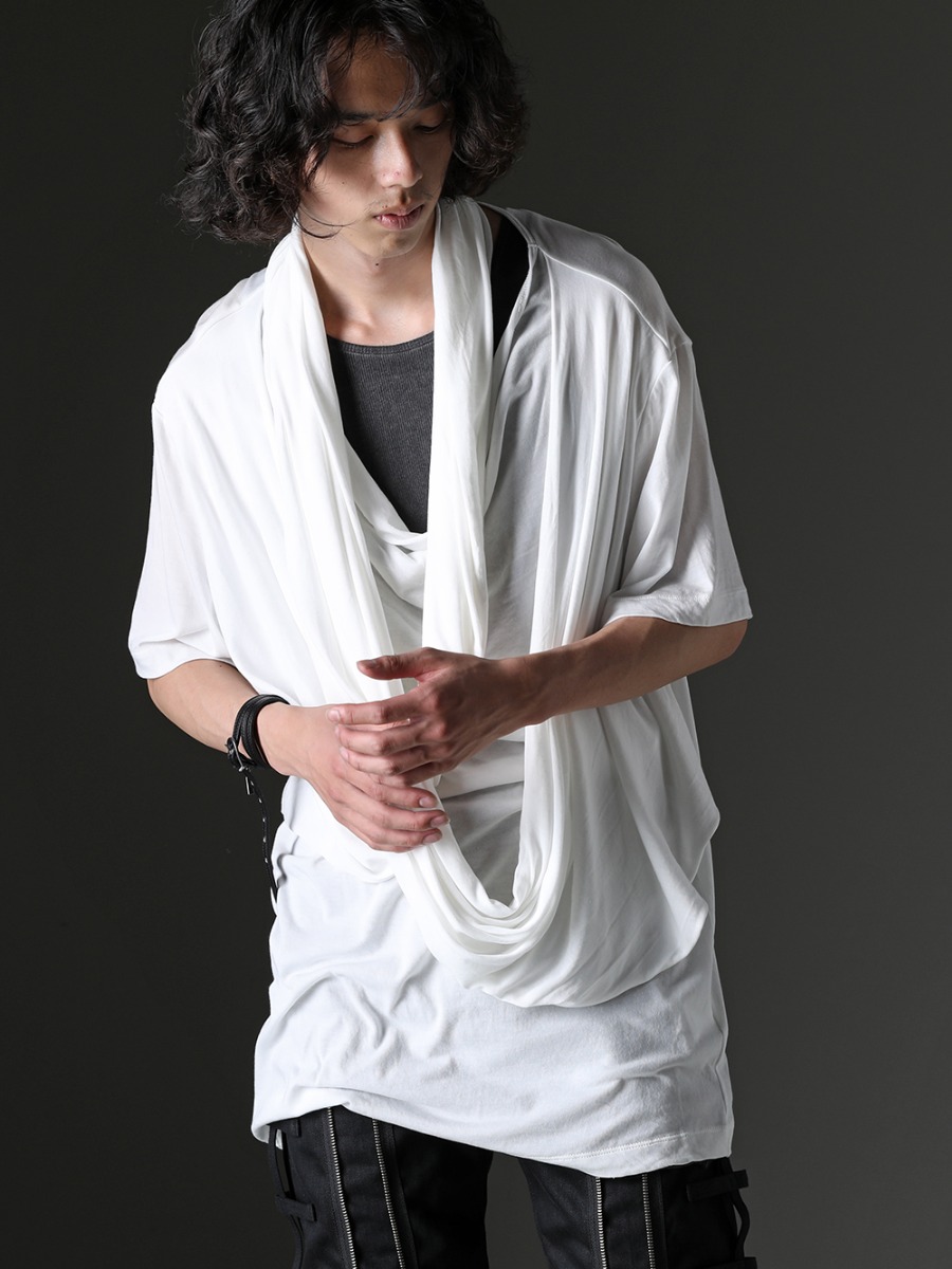 JULIUS 2023SS - 819CUM5-offwhite - Cotton/Cupro Jersey Drape Neck Short Sleeve T-Shirt Off White - ST101-1123S-Charcoal - Cotton And Rayon Ribbed Tank Top Charcoal - 819ACU2-black-silver - Cow Leather Belt Bracelet Black × Silver 5-001