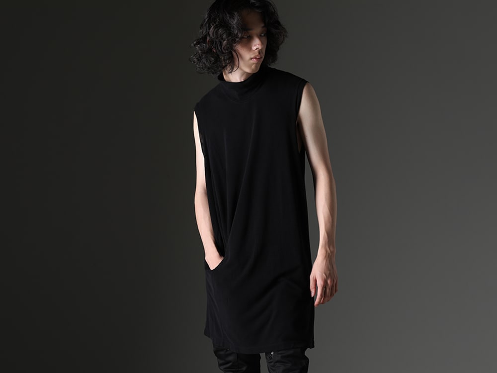 JULIUS - The 4th delivery from the JULIUS 2023PF collection has been delivered! Now available in stores and mail order! - 827CUM8(Cupro Ripple Sleeveless Shirt) - 2-010