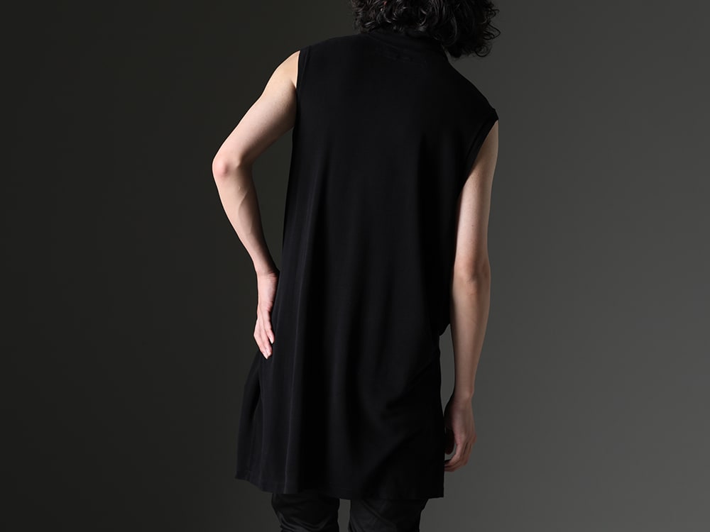 JULIUS - The 4th delivery from the JULIUS 2023PF collection has been delivered! Now available in stores and mail order! - 827CUM8(Cupro Ripple Sleeveless Shirt) - 2-011