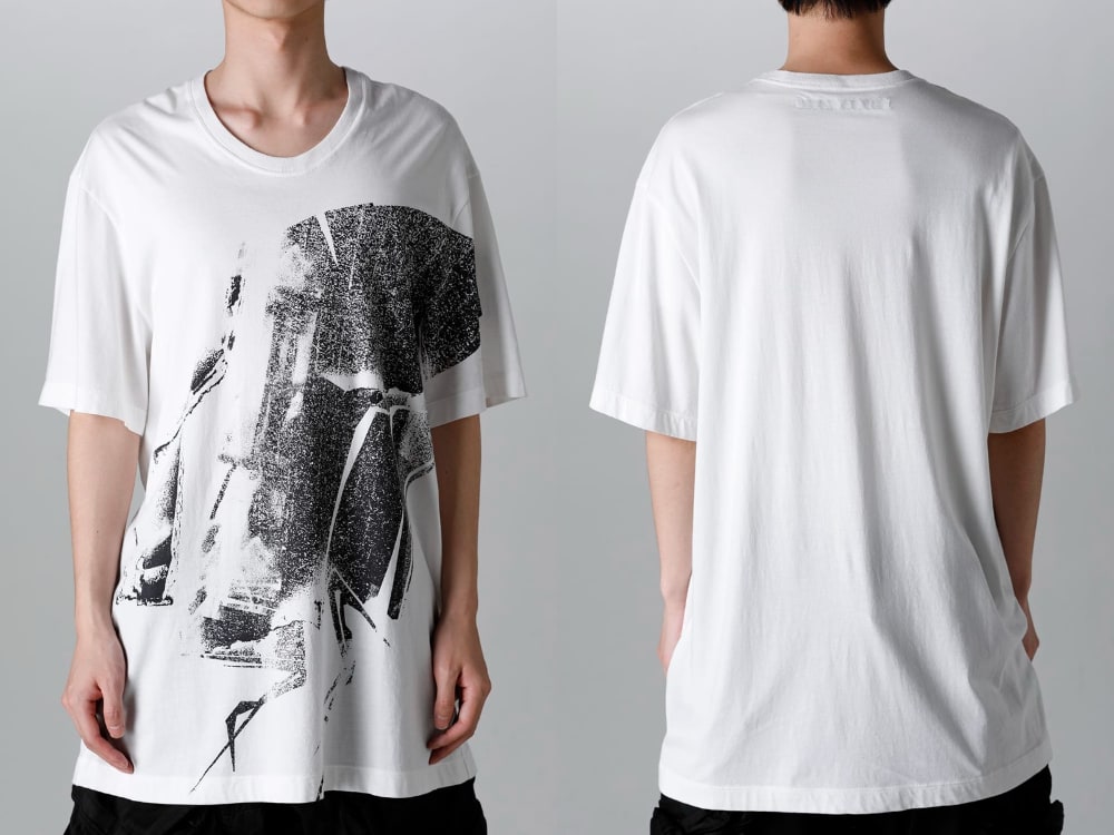 JULIUS - 837CPM3-Off White(Printed Regular T-shirt Off White) - 4-007