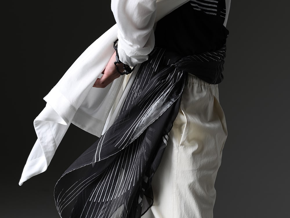 JULIUS - Beautiful draping and the best material for spring and summer - 817STU1-black(Printed Silk Stole Black) - 2-007