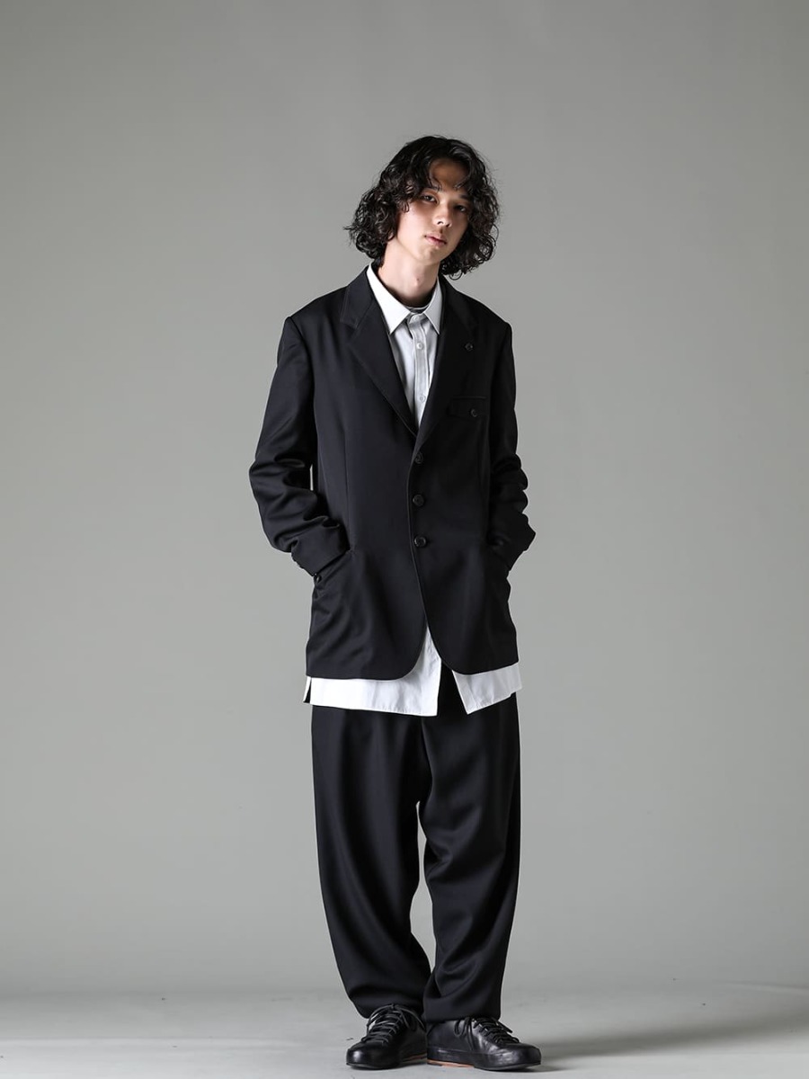 Yohji Yamamoto(ヨウジヤマモト) - 23-24AW(秋冬) コレクション スタイリング #2 2-001