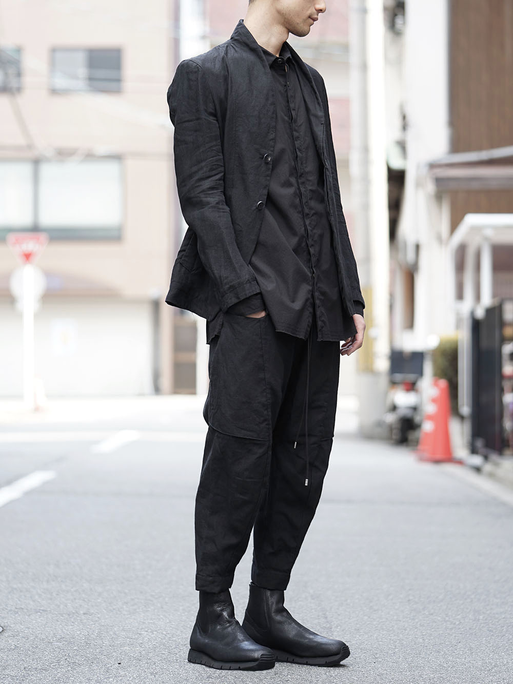 The Viridi-anne Washed Linen Jacket X Cropped Pants 02