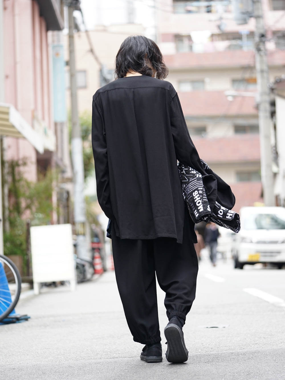 Yohji Yamamoto 2017 Spring BLUE×BLACK Style 05 Yohji Yamamoto 2017 Spring BLUE×BLACK Style 09