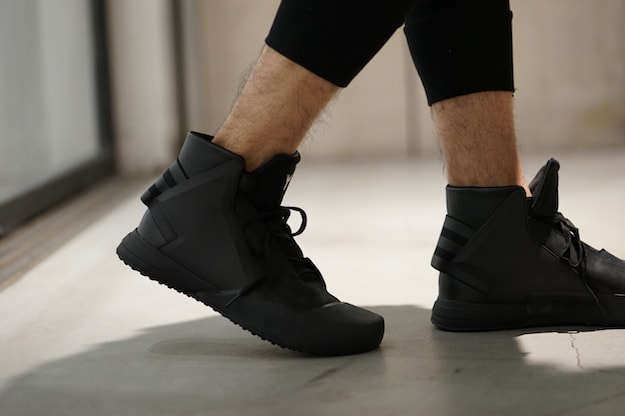 Y3,ワイスリー